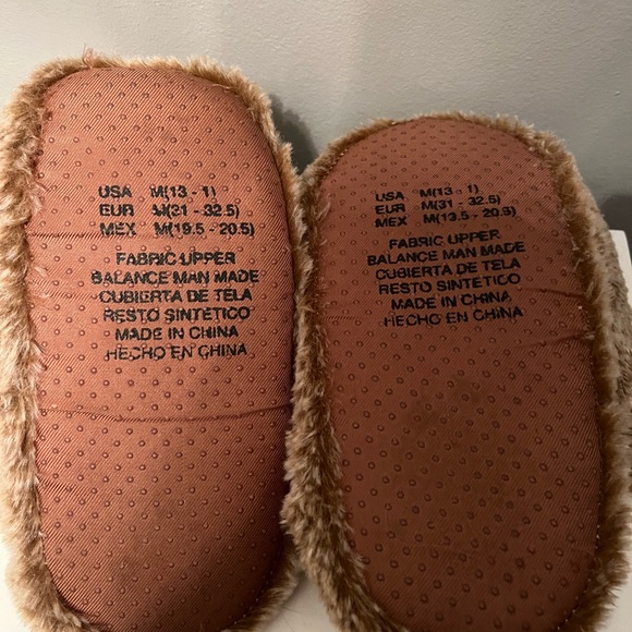 Peter Rabbit slippers kids size 13-1 - Picture 5 of 6